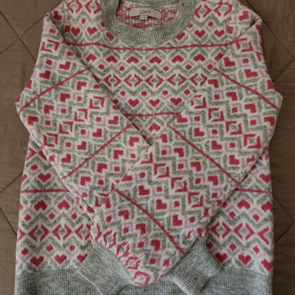 LOFT Women's Sweater with Gray and Pink Geometric Design